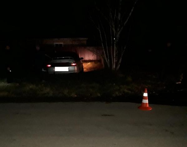 На Ставрополье лихач на ВАЗе сбил двух пожилых женщин